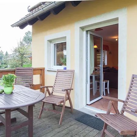 Feriehus Charming In Ot Lohsdorf